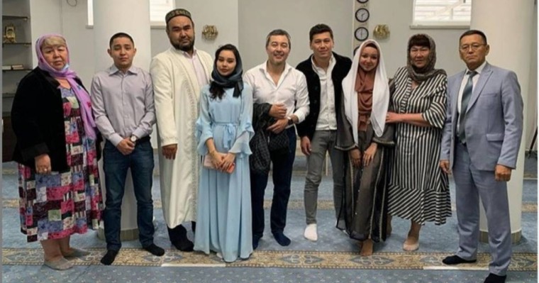 Ақан Сатаев қызын тойсыз және қонақсыз ұзатты