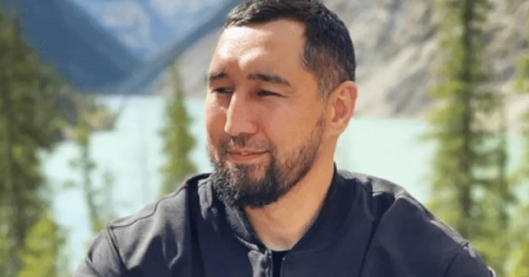 "Кемінде бір жыл керек": Айдос Ербосынұлы шаршы алаңға қайта орала ма