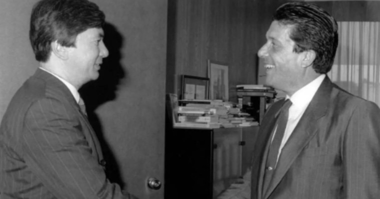 Президенттің баспасөз қызметі Тоқаевтың 30 жыл бұрынғы суреттерін көрсетті (фото)