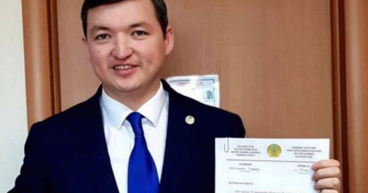 «Абылай ханның атының неше тісі бар?»: ҰБТ-да жиі қойылатын сұрақтың авторы табылды