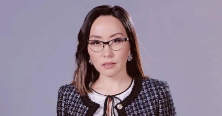 "Астарлық ақиқатын" адам құсап жүргізіп жүре беру керек еді": Халық адам танымастай өзгерген Дина Төлепбергенді танымай қалды