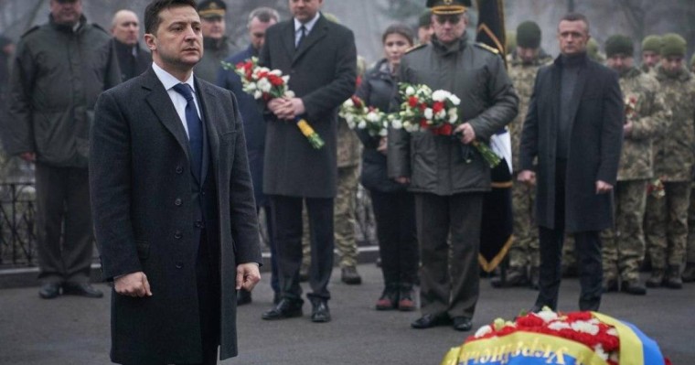 "Ол жақта тозақ". Зеленский Ресей Донбассты тұтас қиратты дейді