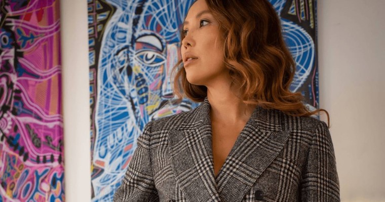 «Құны – 85 мың теңге»: Бишімбаевтың бұрынғы әйелі қыз-келіншектермен кездесу ұйымдастырмақ