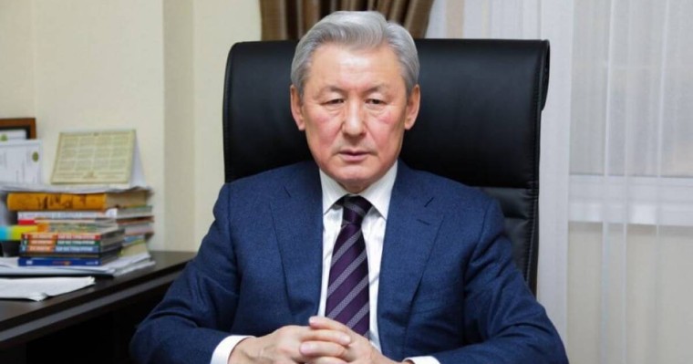 Жақсыбек Құлекеев: «Елбасы» деп Тоқаевты да айту керек