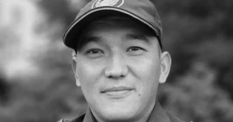 13 жасар қызды ерлікпен құтқарған қазақстандық полицей жол апатынан қаза тапты