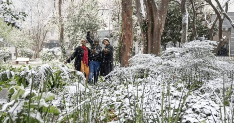 Оңтүстік Африкада 10 жылдан бері алғаш рет қар жауды