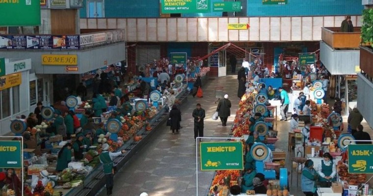 Алматыда Көк базар жабылды