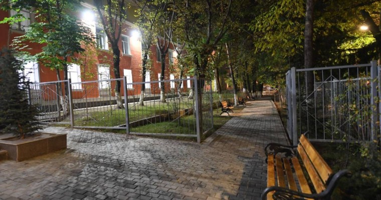 Алматыда 20-дан астам мектепте жаңа жарықтандыру желілері орнатылды