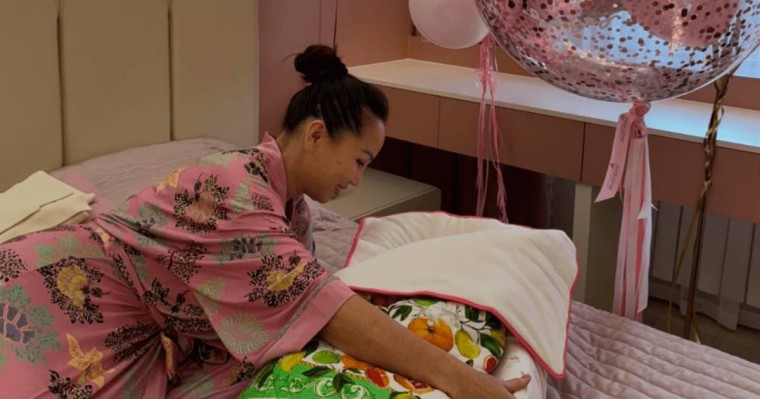 Баян Мақсатқызы суррогат аналарға қанша төлегенін айтты