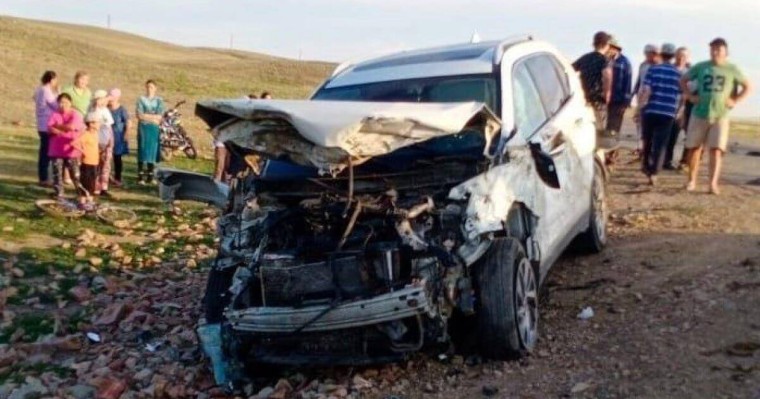 Қарағандыда депутат екі баланы қағып кетті