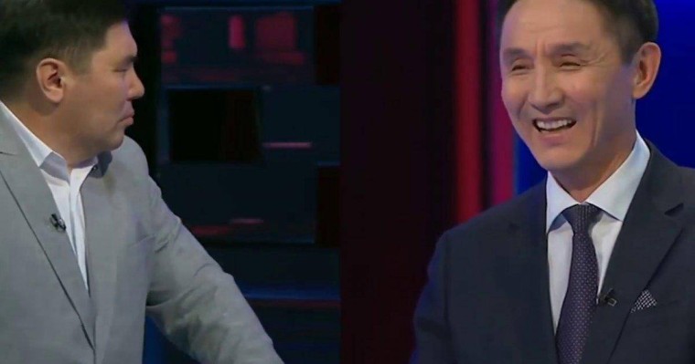 «Омар Жәлел – қауіпті!»: Ахметбек Нұрсила абайтанушыны айыптады