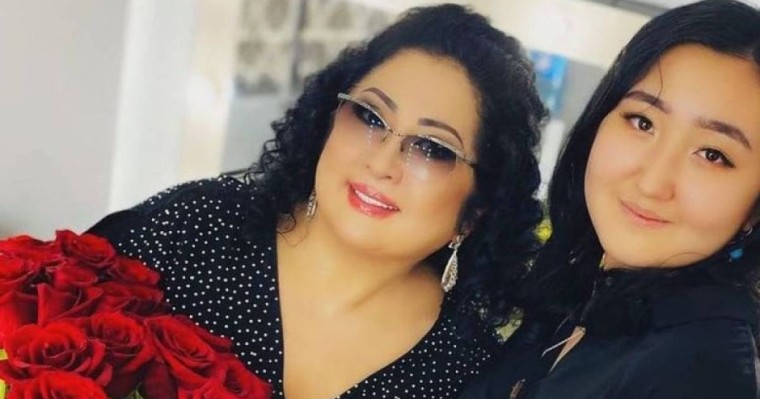 Мақпал Жүнісова қызы Мереймен бірге түскен видеосын жариялады