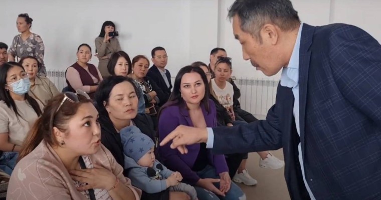 "Путинге хат жазамын деген қазақ әйелі 15 жылға сотталуы мүмкін"