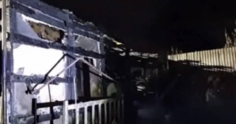 Талғардағы төбелес: 16 жасар марқұм Шерзат Болаттың үйі өртеніп кетті