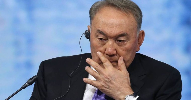Өтті дәурен осылай: Назарбаевтың статусы туралы бап алынып тасталды
