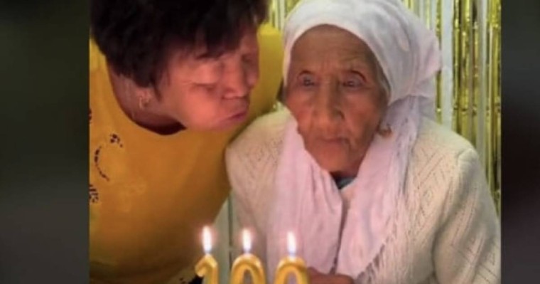 Жүз жасын тойлаған әже шамнан қорқып, желінің жұлдызына айналды