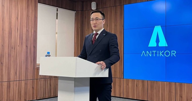 «68 млн теңге парамен ұсталған»: қаржы министрлігінің шенеуніктері істі болды