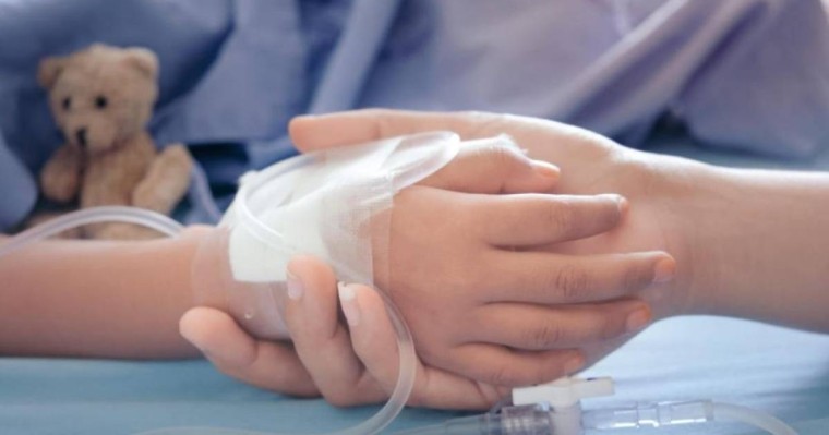 Қостанайда саусағы карусельге қысылып қалған балаға ампутация жасалынды