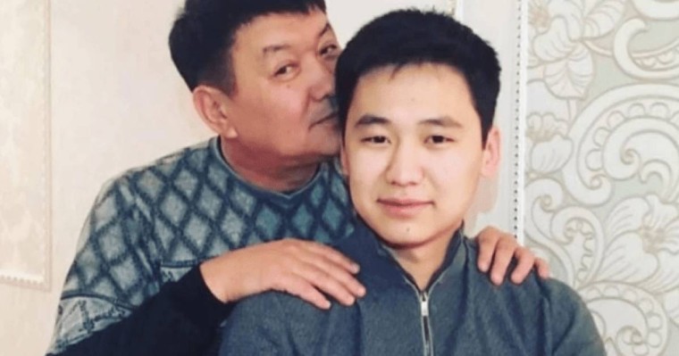 "Жас қыз ал": Нұртас Айдарбеков кенже ұлы Заңғарға қандай қызға үйлену керегін айтты