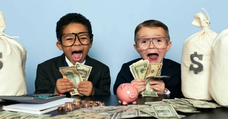 Батыс және посткеңестік кеңістік елдердегі байлыққа көзқарас