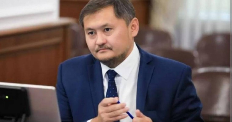 Саясат Нұрбек балаларының қайда білім алып жатқанын айтты