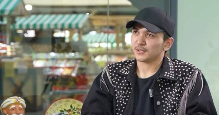 "Не үшін беруім керек?": Ұланғасыр Қами әншілердің салық төлеуіне қарсы шықты