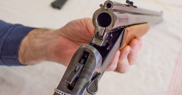 Жамбылдағы қанды оқиға: жарақаттанған кәсіпкер оқ атқандардан өшін алды  