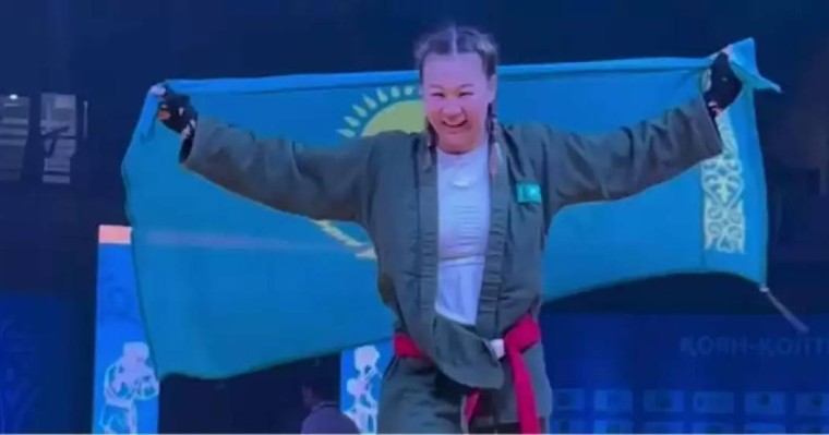 Шавкат Рахмоновтың қарындасы әлемнің үш дүркін чемпионы атанды