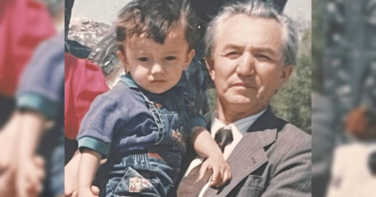 Димаш Құдайберген марқұм атасына әсерлі жазба арнады