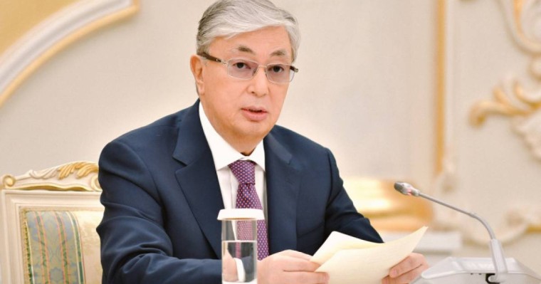 Билік транзиті кезіндегі сыртқы саяси қысымды азайту: Тоқаев адам құқықтары туралы жарлықты не үшін қабылдады?