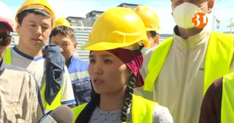 Нұр-Сұлтанда жалақыларын ала алмаған Абу Даби Плазаның құрылысшылары жұмыстарын тоқтатты