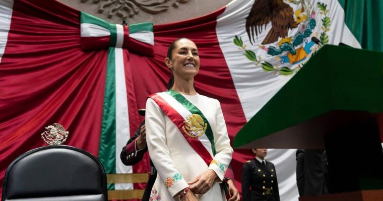 «Әйелдердің дәуірі келді»: Мексиканың тұңғыш әйел президенті ресми түрде жұмысқа кірісті