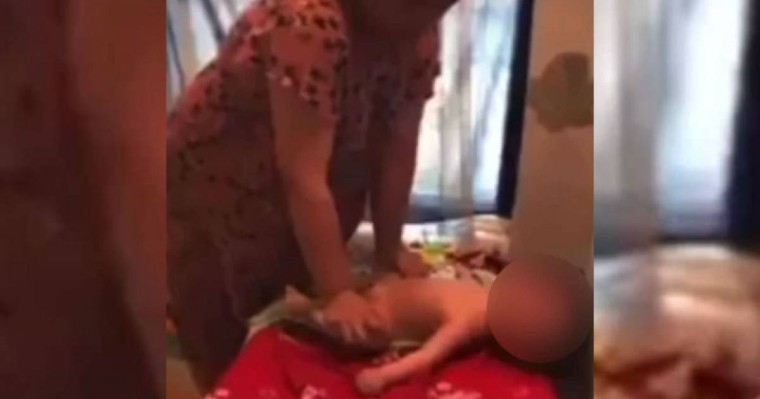 Маңғыстауда сәбиді шырқыратып массаж жасаған әйел жұрттың ашу-ызасын келтірді (видео)