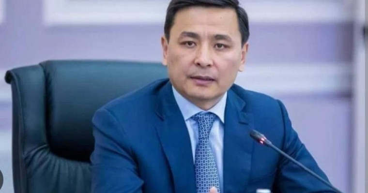 "Көлгінов 20%": экс-әкім сұрақ қойған журналиске кейіп тастады