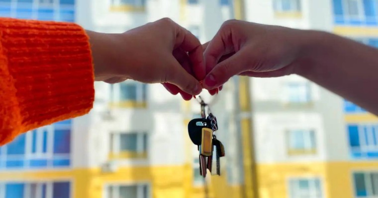 Отбасы банктен үй әперем деп алдаған алаяқ 55 млн теңгені қалтасына басқан