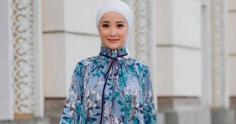 "Орамалыңды шеш немесе жұмыстан кет": Әуелбекова "Қазақконцерт" басшылығынан қысым көргенін айтты