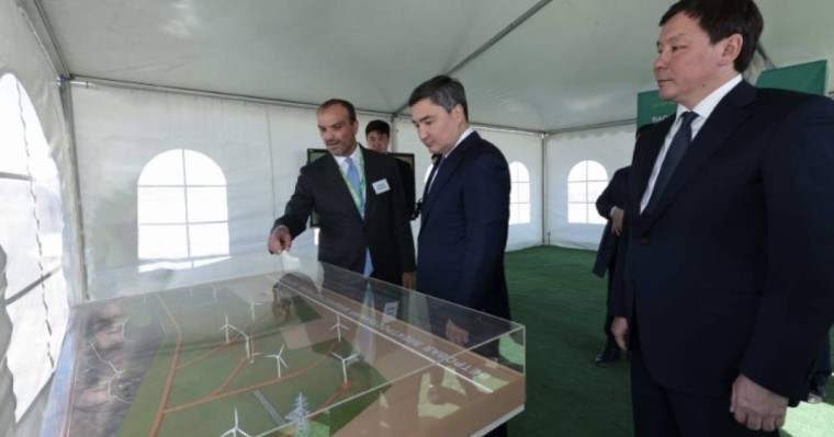 Энергия қажеттілігін жабу және ауылда білім беруді дамыту: Олжас Бектенов Ақтөбе облысының Бадамша ауылында болды