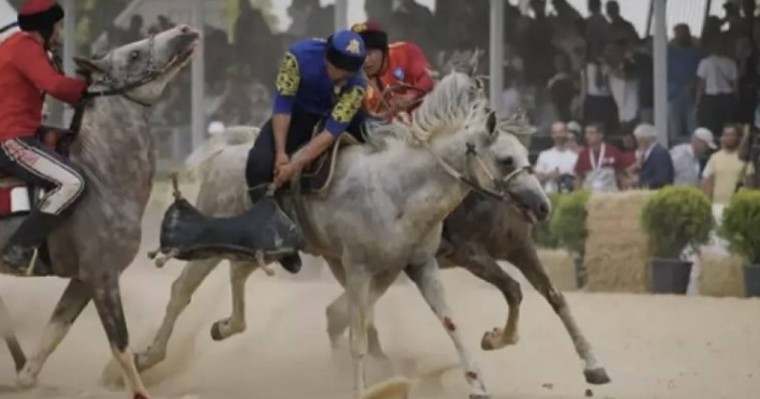 “ҰҚК қызметкерлері күш көрсетті” - қырғыз көкпаршылары наразылық білдірді