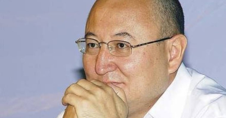 Бүгін марқұм саясаткер Алтынбек Сәрсенбайұлының туған күні