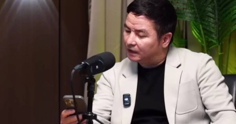 "Ерекше еңбек сіңіргендер көбейді": Нұрсейіт Жылқышыбай атақ алған әріптестеріне жазба арнады