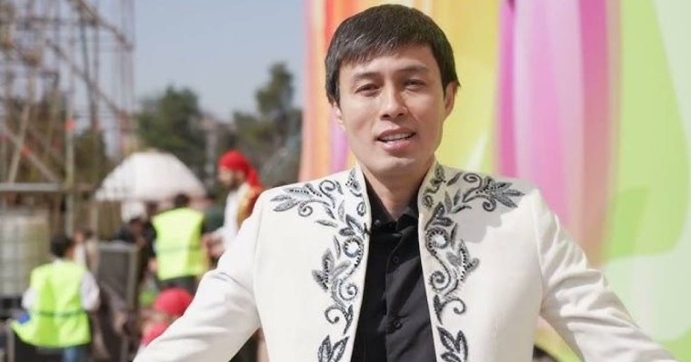 Ердос Қанаев әкесін жер қойнына тапсырды