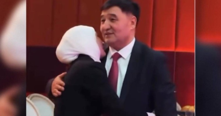 “Не деген сымбатты еді” - Төреғалидің қайын атасына жұрттың қызығушылық білдіруде