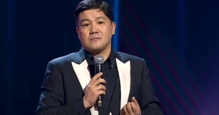 Тұрсынбек Қабатов балаларын блоктағанын жоққа шығарды