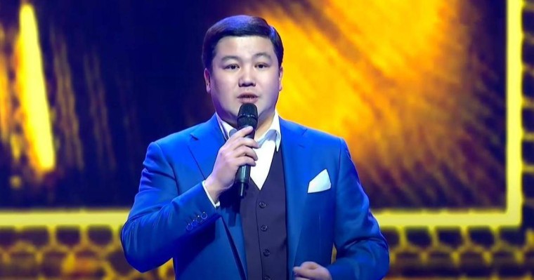 "Қолдауларыңызға мың алғыс": Тұрсынбек Қабатов жұрт алдына шықты (ФОТО)