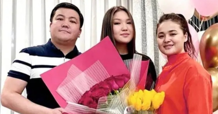 "Жаным менің": Тұрсынбек Қабатов үлкен ұлына қатысты жазба жариялады (ФОТО)