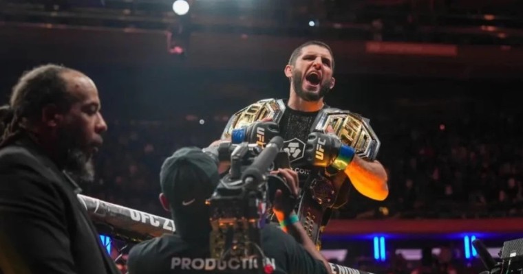 Махачев жартылай орта салмақта чемпион атанды: Шавкат Рахмонов уақыт өткізбей Исламды жекпе-жекке шақырды