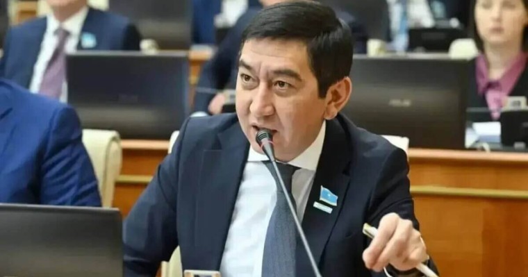 "Шенділердің баласы әскерге барса, мұндай былық болмайтын еді" – Ринат Зайыт өткір мәлімдеме жасады (ВИДЕО)