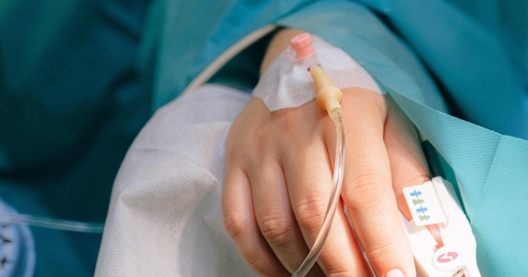 Бір үтірдің кесірінен екі жасар бала ауруханада көз жұмды