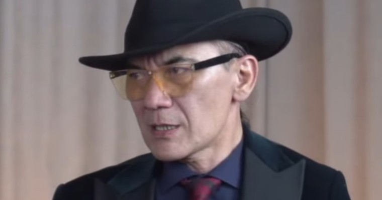 "Әйел – отбасының тірегі, жала жапқым келмейді". Бақыт Беделхан қоғам сынына жауап берді