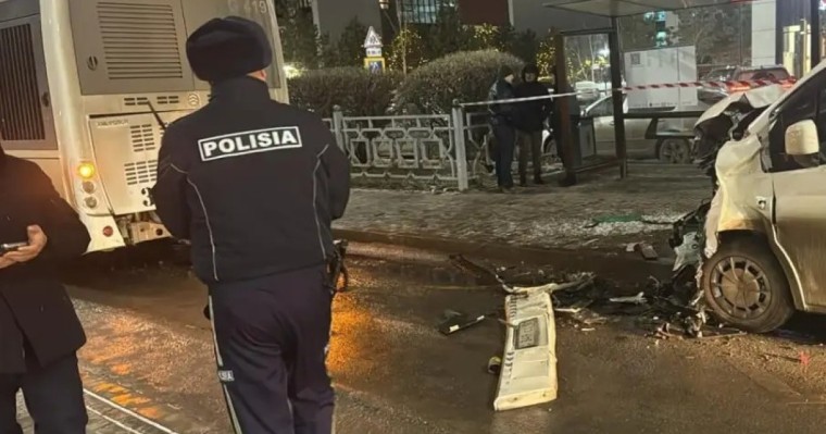 Астанада автобус апатқа ұшырап, бір адам көз жұмды